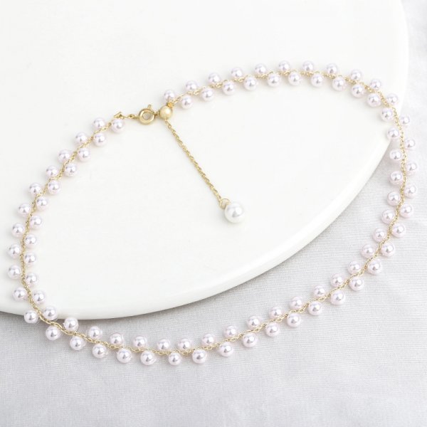 Small light luxury wind collarbone chain design feeling